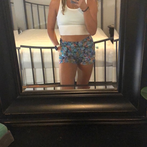 Patterned shorts - Picture 2 of 3